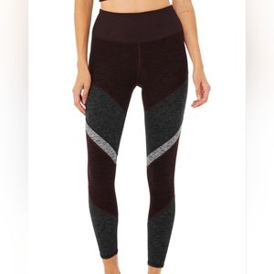 Alo Yoga Sheila Legging Oxblood/Gray